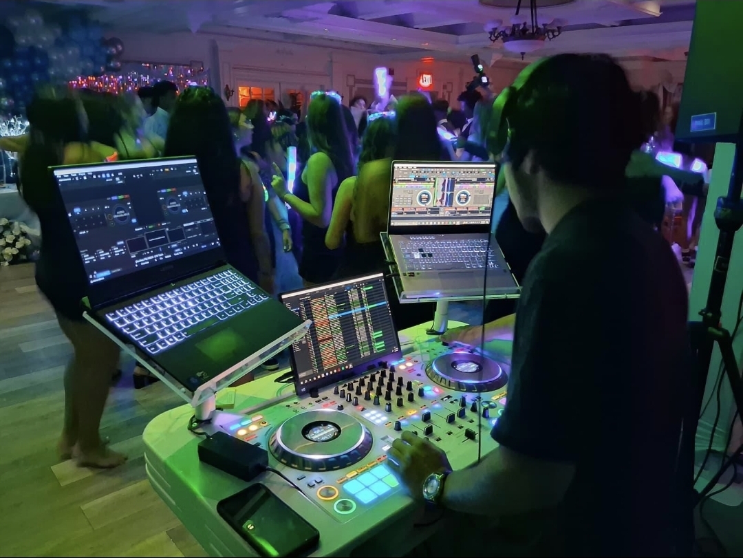 Private party entertainment with a full dance floor